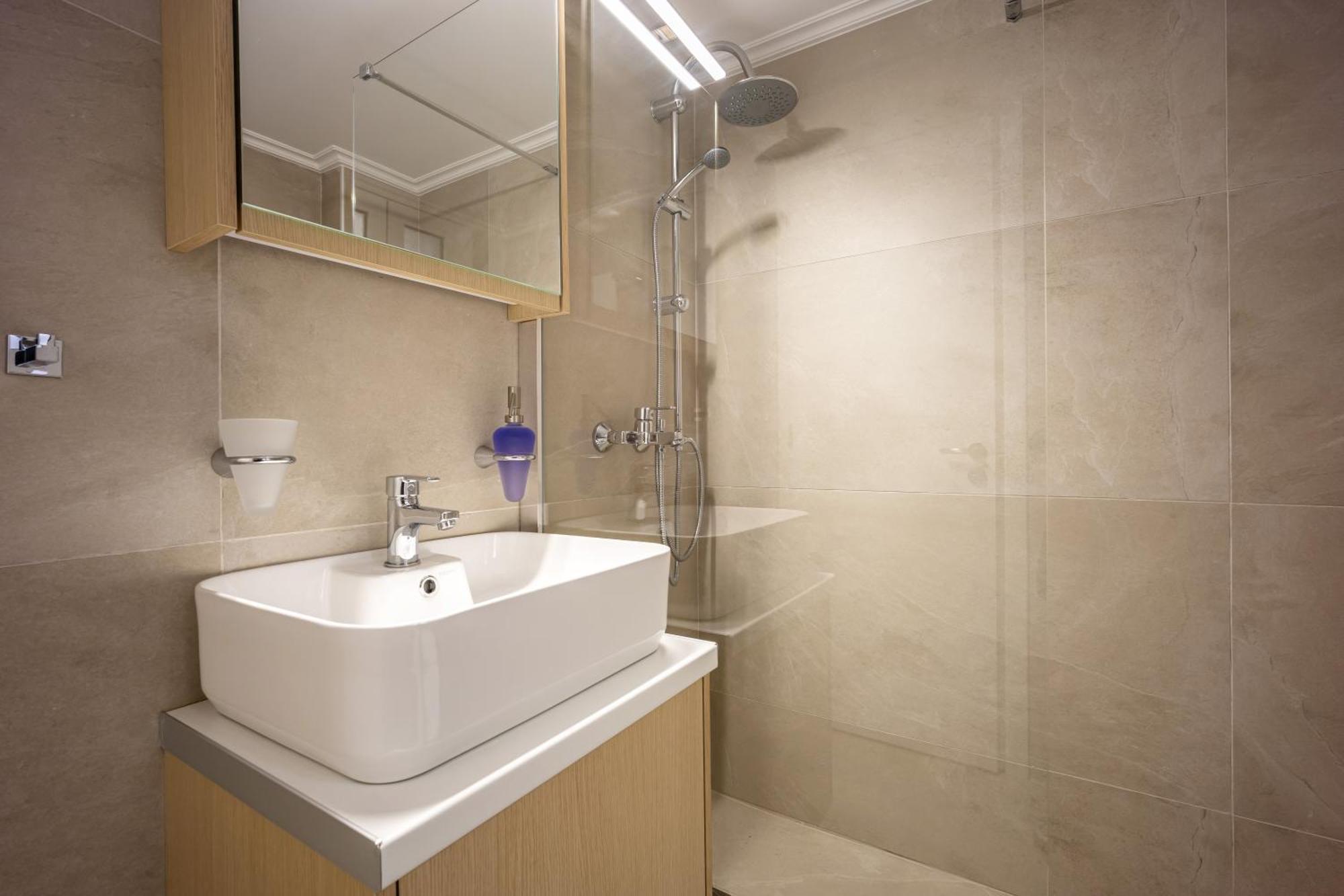 Zen Elegant Apartment In The Center Of Atena Exterior foto