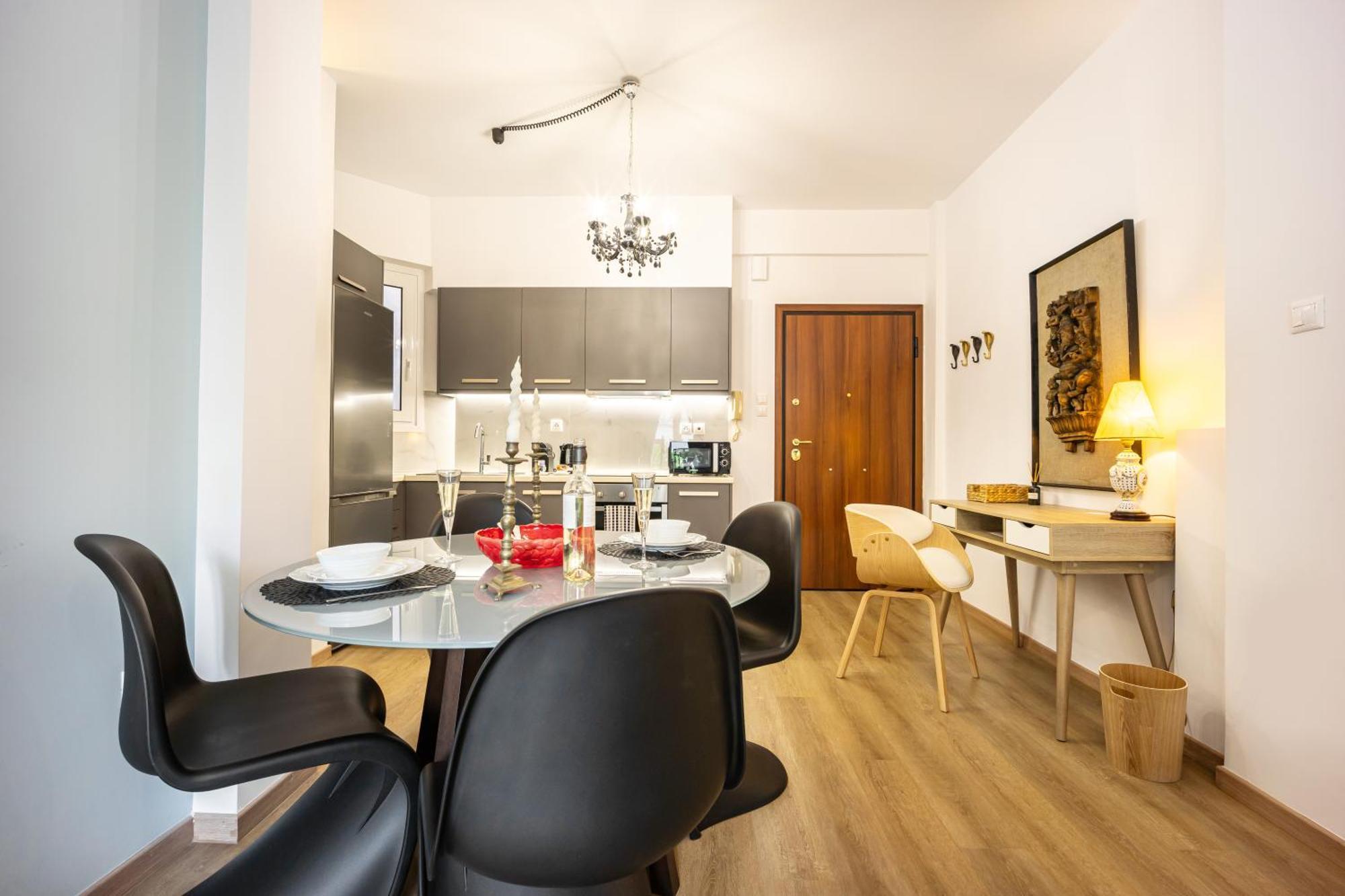 Zen Elegant Apartment In The Center Of Atena Exterior foto