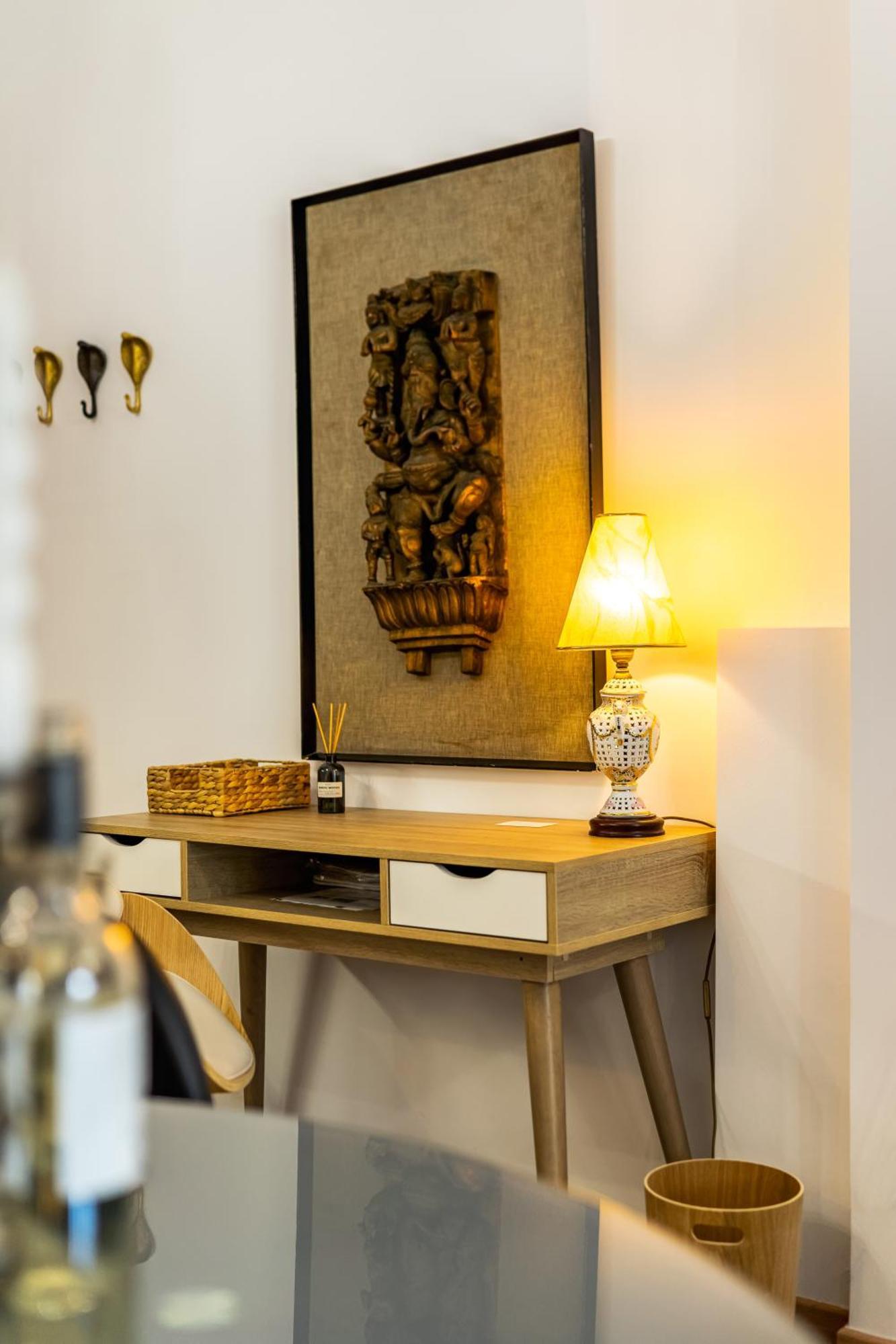 Zen Elegant Apartment In The Center Of Atena Exterior foto